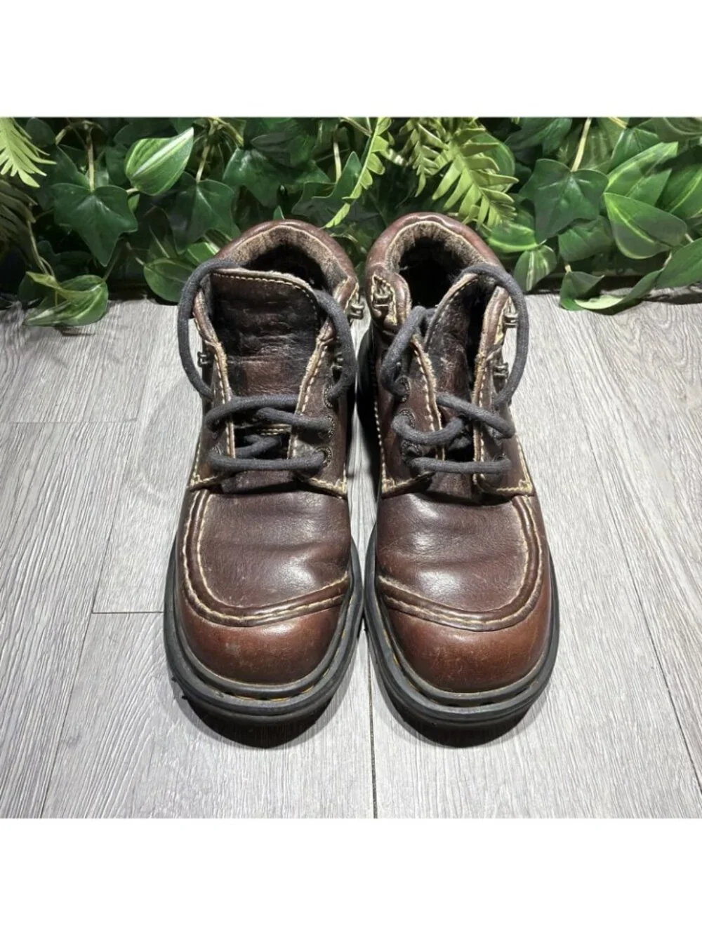 VTG Dr. Martens Brown Leather Ankle Boots 9275 England Sz W 7 Combat Y2K - 90s